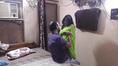 https://www.xxxvideohot.com/video/x-video-hindi-bhabhi-hidden-sex-romance/